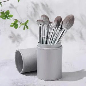 14pcs Wood Handle Face Makeup Brush Kit for Daily Use