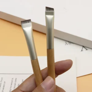 Eyeliner Eyebrow Brush Beveled Flat Head Silkworm Design Very Thin Blade Synthetic Hair Wood Handle Face Makeup Tool