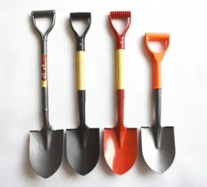 Plastic Sand Shovel with Wooden Handle and Iron Shovel Head Garden Shovel Garden Spade