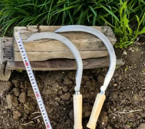 Wooden Handle Sickle Garden Hand Tool Farm Agriculture Cutting Tool for Weeding